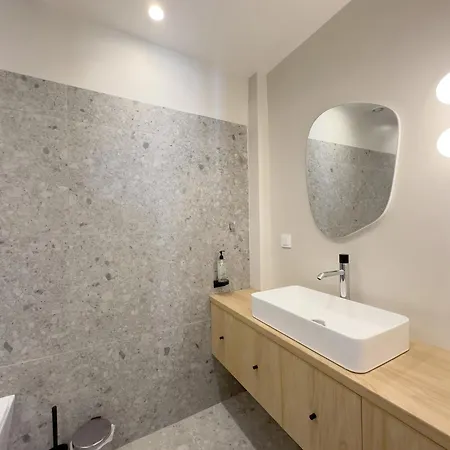 Amber & By Halu! * Thessaloníki