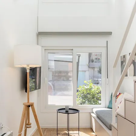 Amber & By Halu! سالونيك